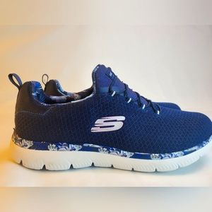 Skechers Summit Washable Bungee